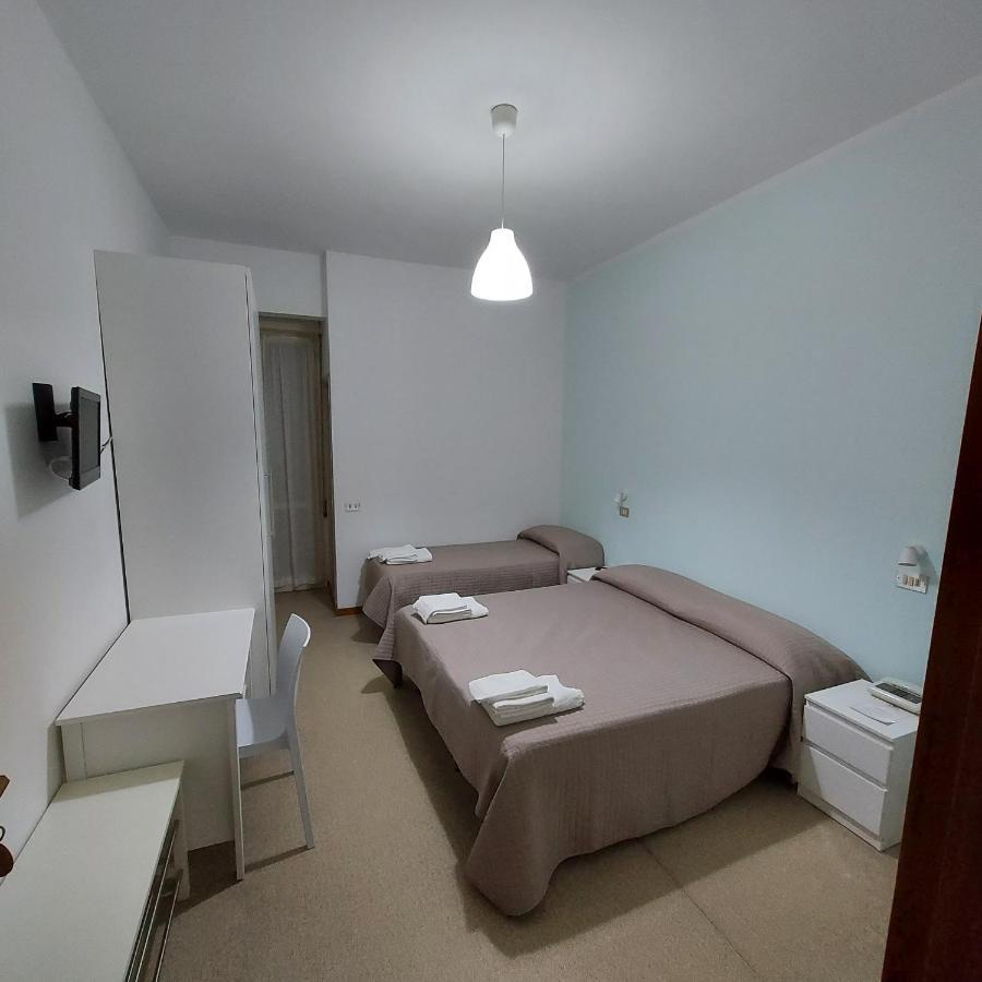 צ'סנטיקו Hotel Villa Alberta B&B מראה חיצוני תמונה